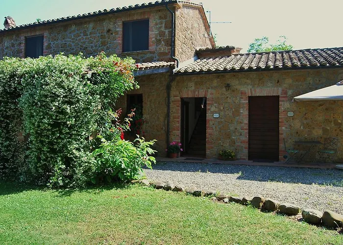 Poggio Porsenna - Con PiscinaAgriturismo